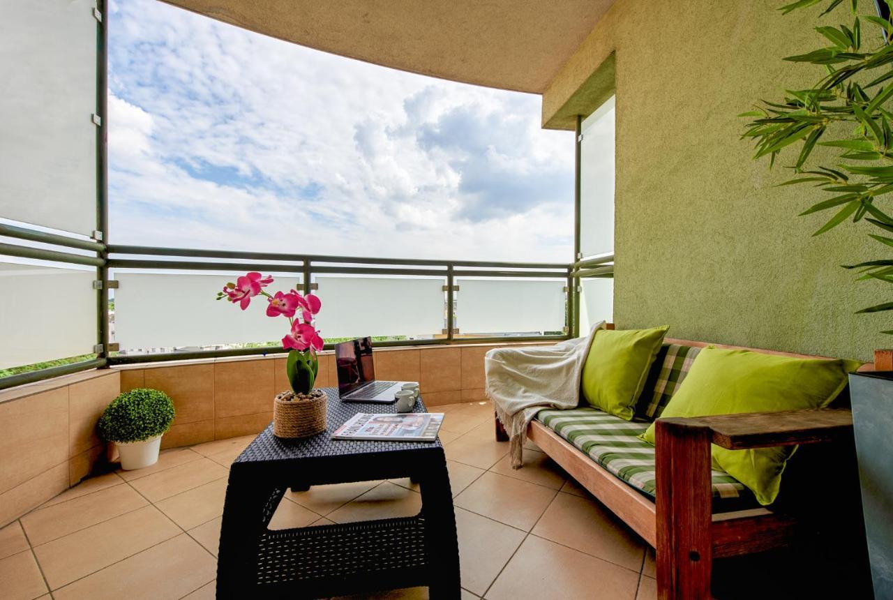 Lumina Spacious Apartment Near The Railway Station Варшава Экстерьер фото