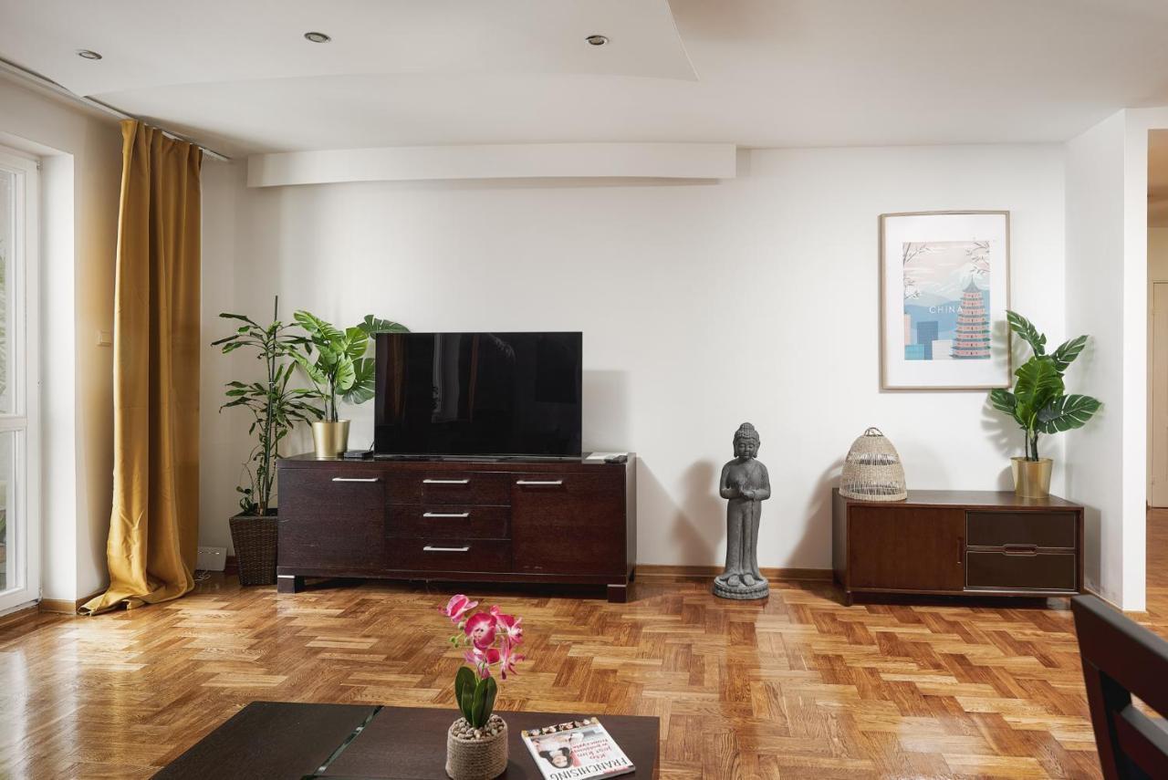 Lumina Spacious Apartment Near The Railway Station Варшава Экстерьер фото