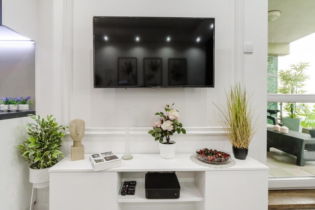 Lumina Spacious Apartment Near The Railway Station Варшава Экстерьер фото